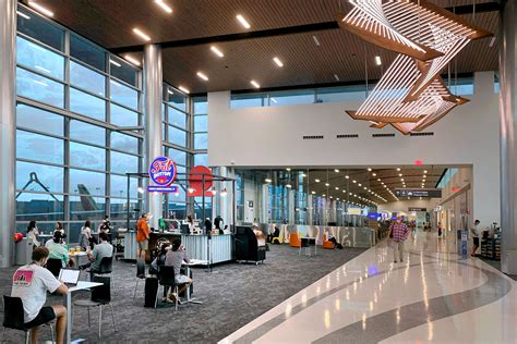 Nashville tennessee airport - To be a warm, welcoming, world class airport for all. Mission To provide outstanding customer service, facilities, and air service in a safe and secure environment.